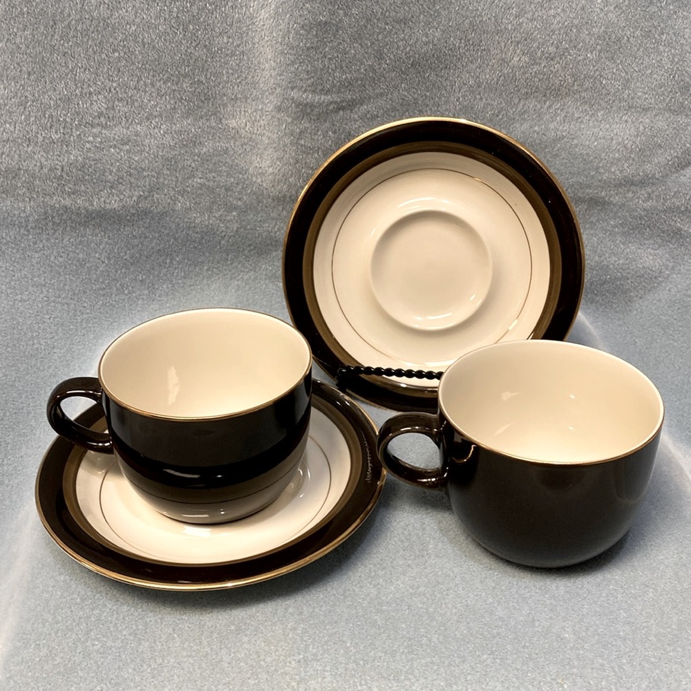 Mikasa Transition Cappuccino 2-Cups and 2-Saucers